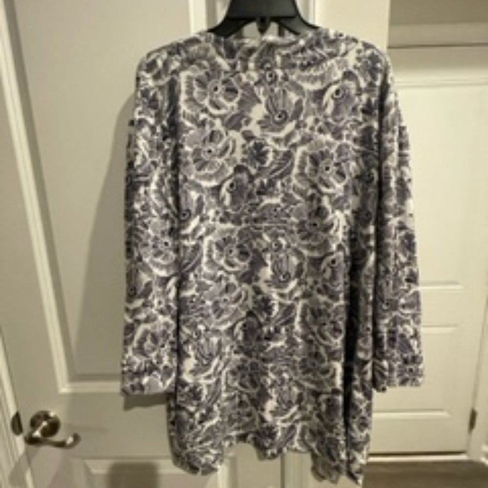 Simply Styled  Black and White Dress Jacket